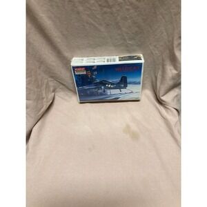 Academy Minicraft 1:72 Scale Grumman F4F-4 Wildcat US Navy Fighter Model Kit 165